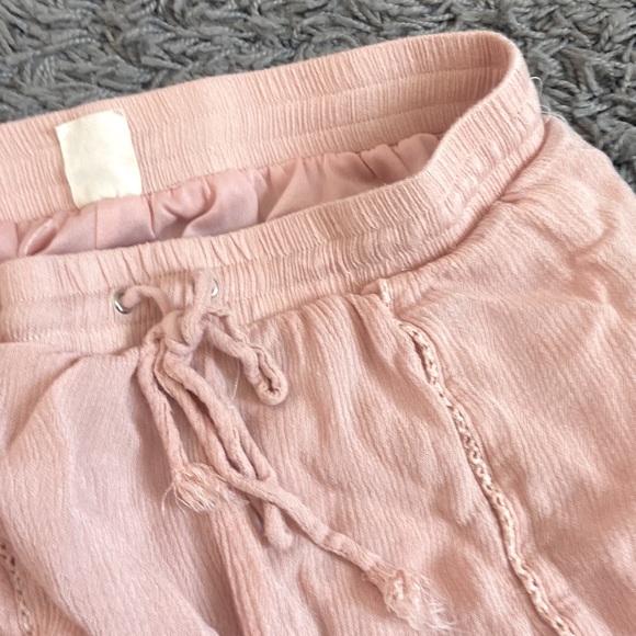 Flowy Pink Shorts - Picture 5 of 5